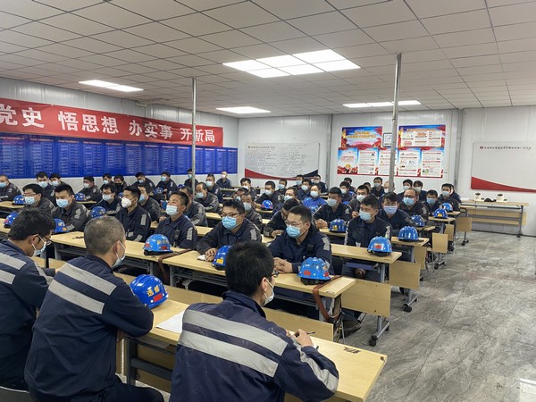 陜煤建設(shè)洗選煤運(yùn)營公司紅柳林洗煤廠項(xiàng)目部:“四抓求新”繪制安全生產(chǎn)新藍(lán)圖