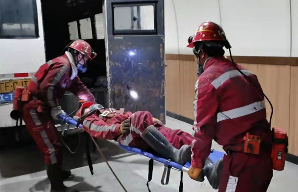 陜煤建設(shè)機(jī)電安裝公司:應(yīng)急演練為安全生產(chǎn)再上“保險(xiǎn)”