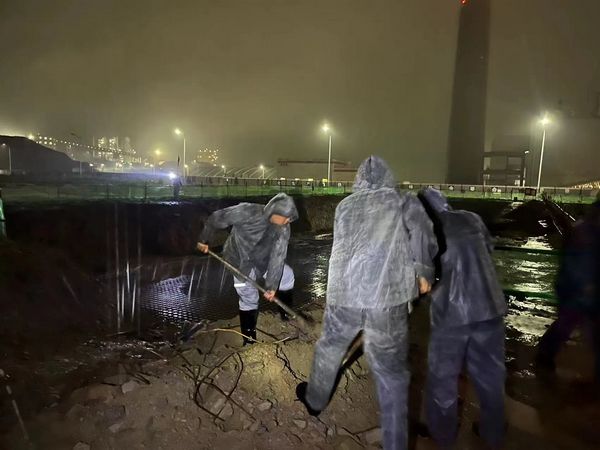 陜煤建設天工公司暴雨搶險彰顯主人翁精神