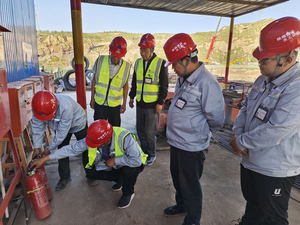 陜煤建設(shè)天工公司土建十部扎實(shí)開展“強(qiáng)管理  查隱患 遏事故 保安全”活動