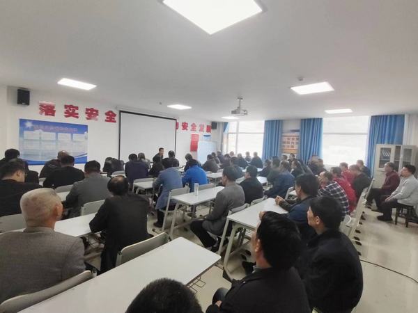 陜煤建設(shè)礦建二公司車(chē)村項(xiàng)目部:十月里的安全守望