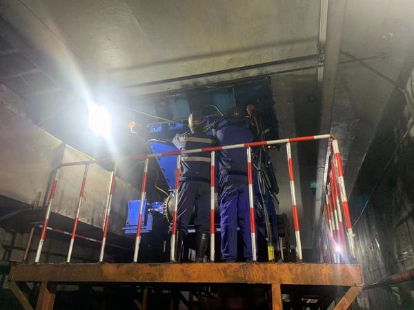 陜煤建設(shè)洗選煤運(yùn)營公司第二項目部：高效完成檸條塔礦業(yè)公司膠鏈帶給煤機(jī)安裝任務(wù)