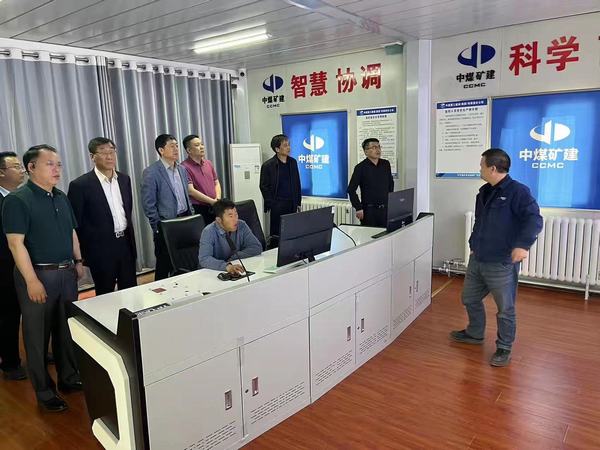 陜煤建設(shè)考察團一行到中煤三建進行對標學(xué)習(xí)