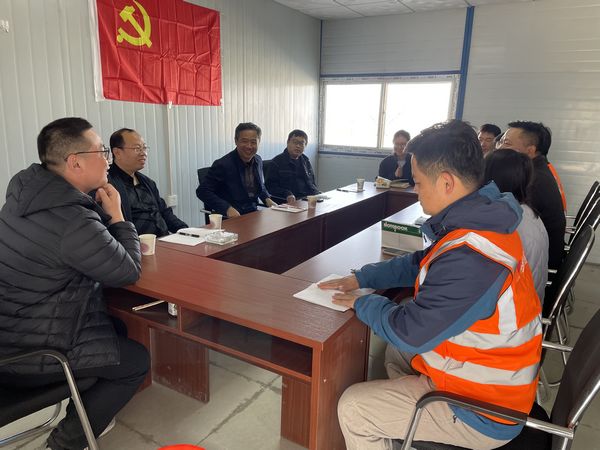 陜煤建設(shè)天工公司新疆第一項目部:召開座談會,青年員工士氣高