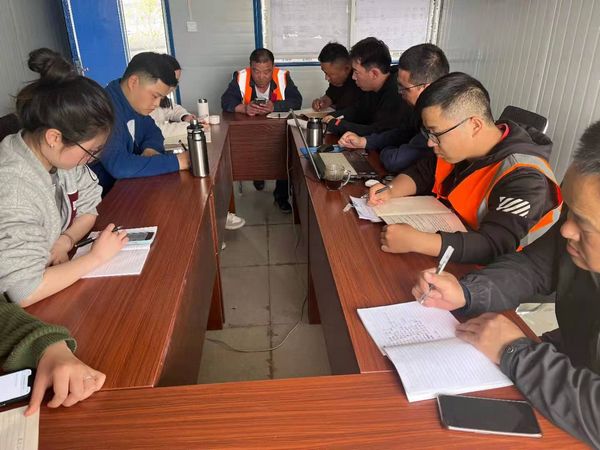 陜煤建設(shè)天工公司新疆第一項(xiàng)目部:青年員工“充電”正當(dāng)時(shí)