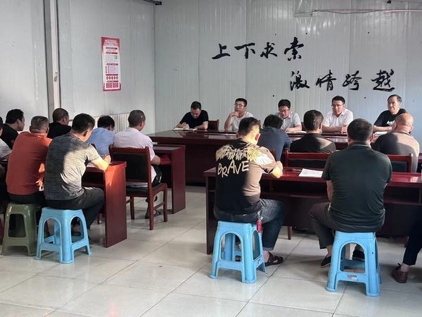 陜煤建設(shè)煤礦運(yùn)營(yíng)服務(wù)分公司:安全生產(chǎn)大家談