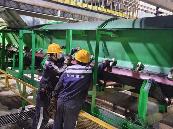 陜煤建設洗選煤運營公司神渭首端運營項目部：迎戰(zhàn)盛夏   做好“安全吹哨人”