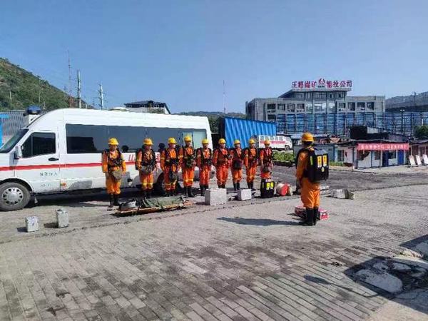 陜煤建設(shè)礦建二公司開展各類事故應(yīng)急救援演練活動