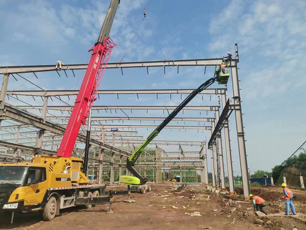 陜煤建設(shè)漢中分公司各項(xiàng)目部戰(zhàn)高溫 保生產(chǎn) 在行動(dòng)