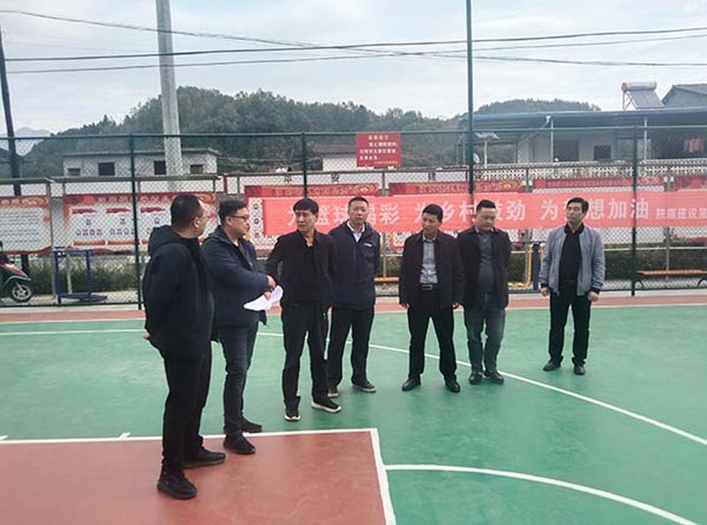侯本英到定點(diǎn)幫扶漢陰縣漢陽(yáng)鎮(zhèn)天池村調(diào)研鄉(xiāng)村振興工作