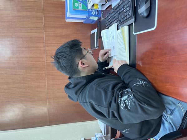 陜煤建設(shè)煤礦運營服務(wù)分公司:讓手抄學(xué)習(xí)還原文化真諦