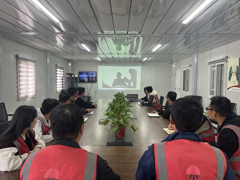 陜煤建設榆林公司第六項目部:清風伴我行 廉潔過“五一”