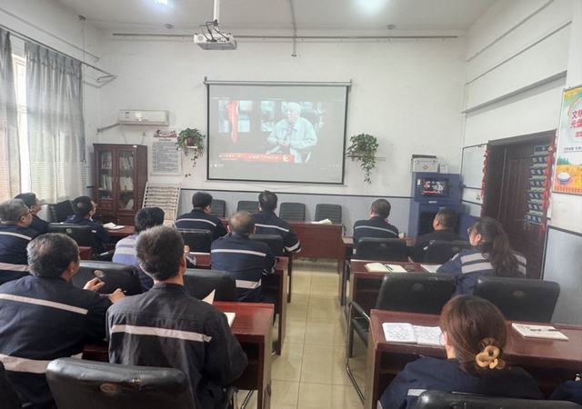 陜煤建設(shè)洗選煤運(yùn)公司澄合山陽運(yùn)營(yíng)營(yíng)項(xiàng)目部:“以學(xué)促行”，夯實(shí)保密法律意識(shí)