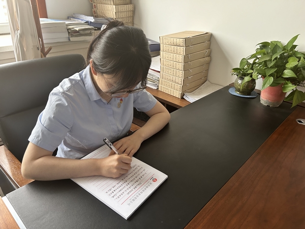 陜煤建設(shè)榆林公司:黨員身邊無(wú)隱患 安全生產(chǎn)我?guī)ь^