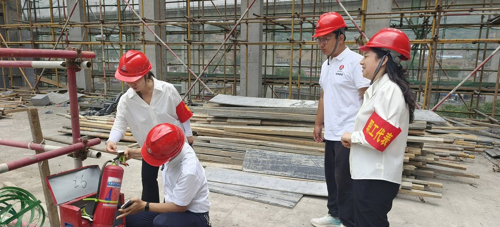 陜煤建設(shè)韓城分公司:激活班組“微細(xì)胞” 保障安全“大文章”