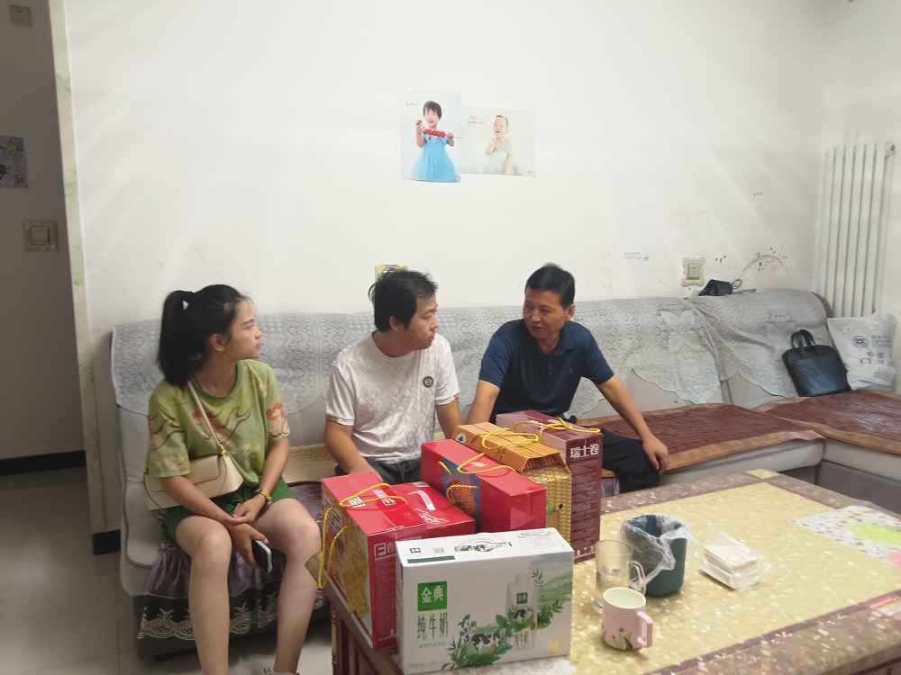 陜煤建設(shè)澄合分公司:愛(ài)心點(diǎn)燃希望 情暖患病職工