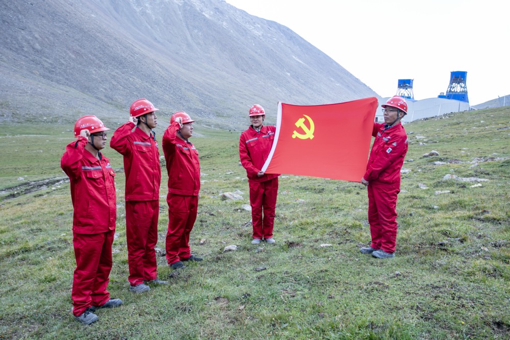 陜煤建設(shè)礦建三公司:“紅色黨建”引領(lǐng)“融合發(fā)展”