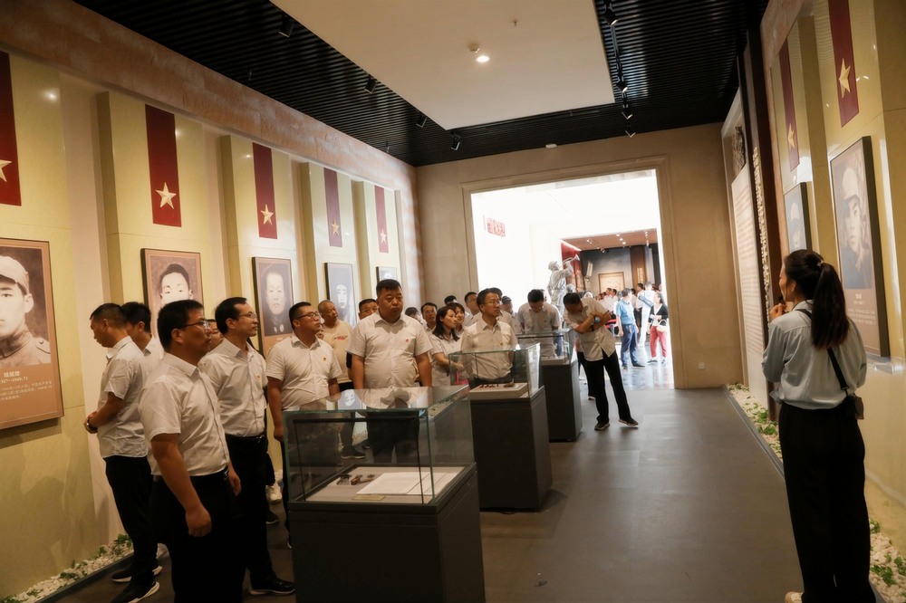 陜煤建設路橋分公司:“青” 力而為,“工” 不可沒