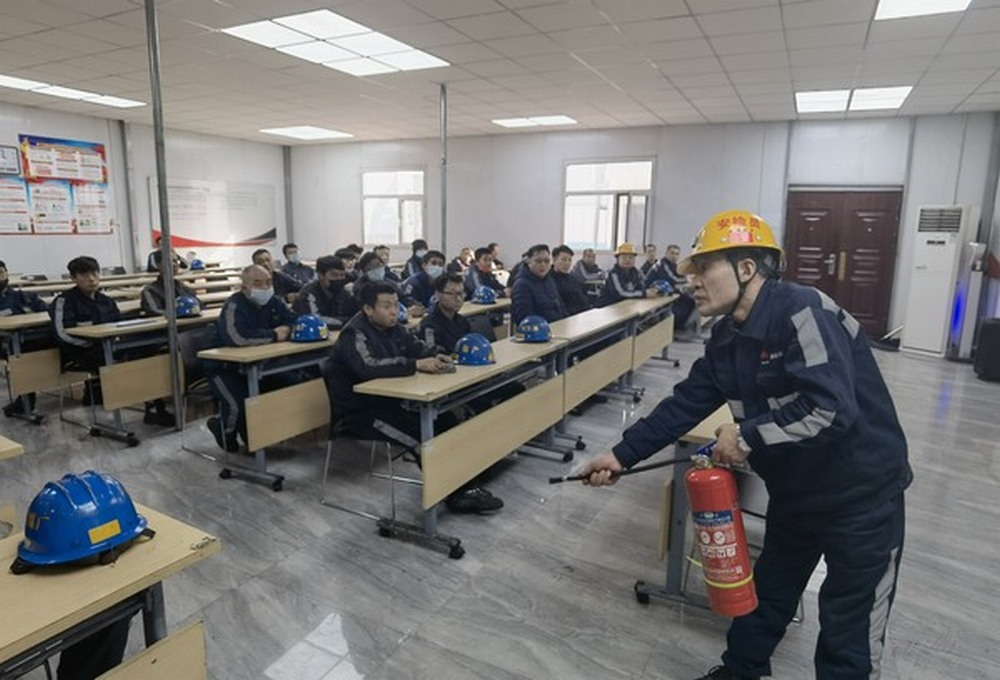 陜煤建設(shè)洗選煤運(yùn)營公司：防患于未“燃” 消防宣傳月在行動(dòng)