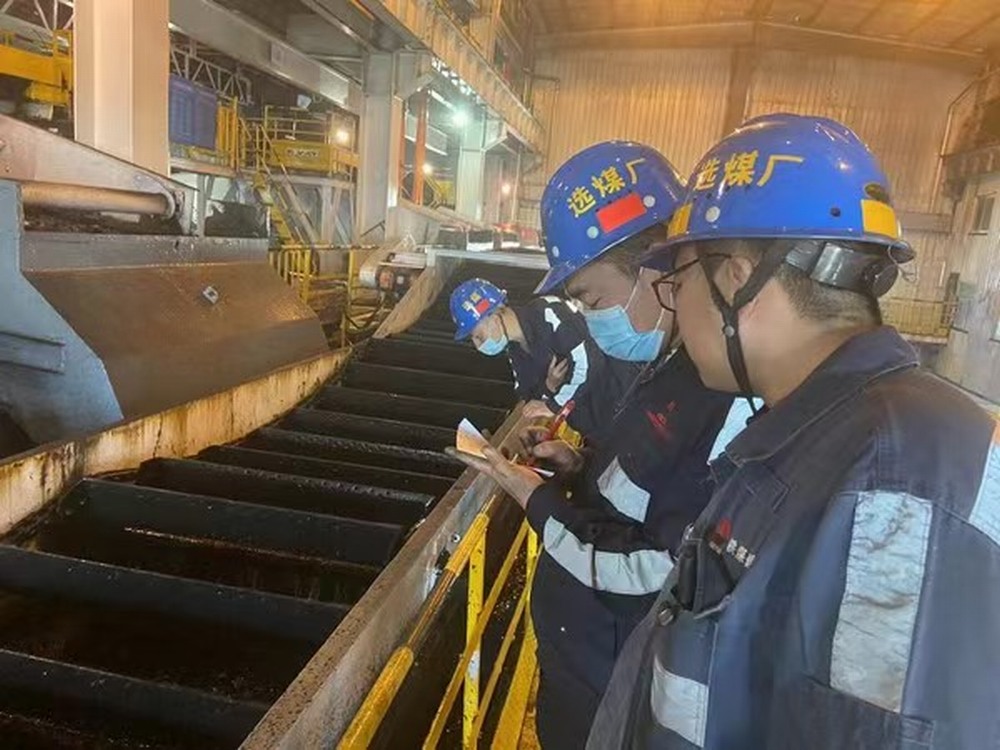 陜煤建設(shè)洗選煤運營公司紅柳林洗煤廠項目部:三管齊下 扎實做好年終歲尾安全生產(chǎn)