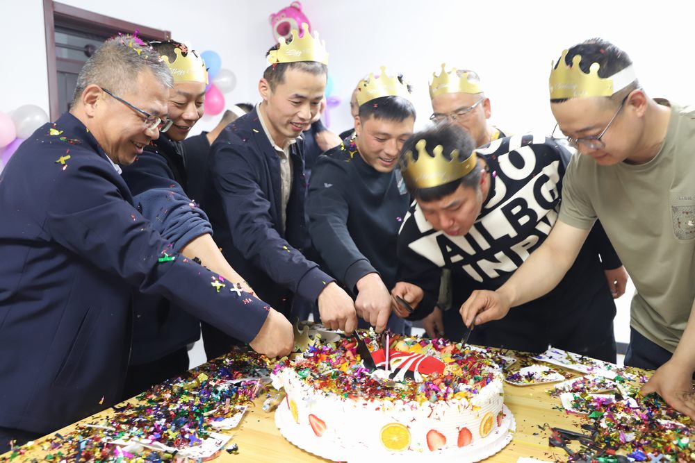 集體生日“小確幸” 凝聚發(fā)展“大力量” 集體生日“小確幸” 凝聚發(fā)展“大力量”