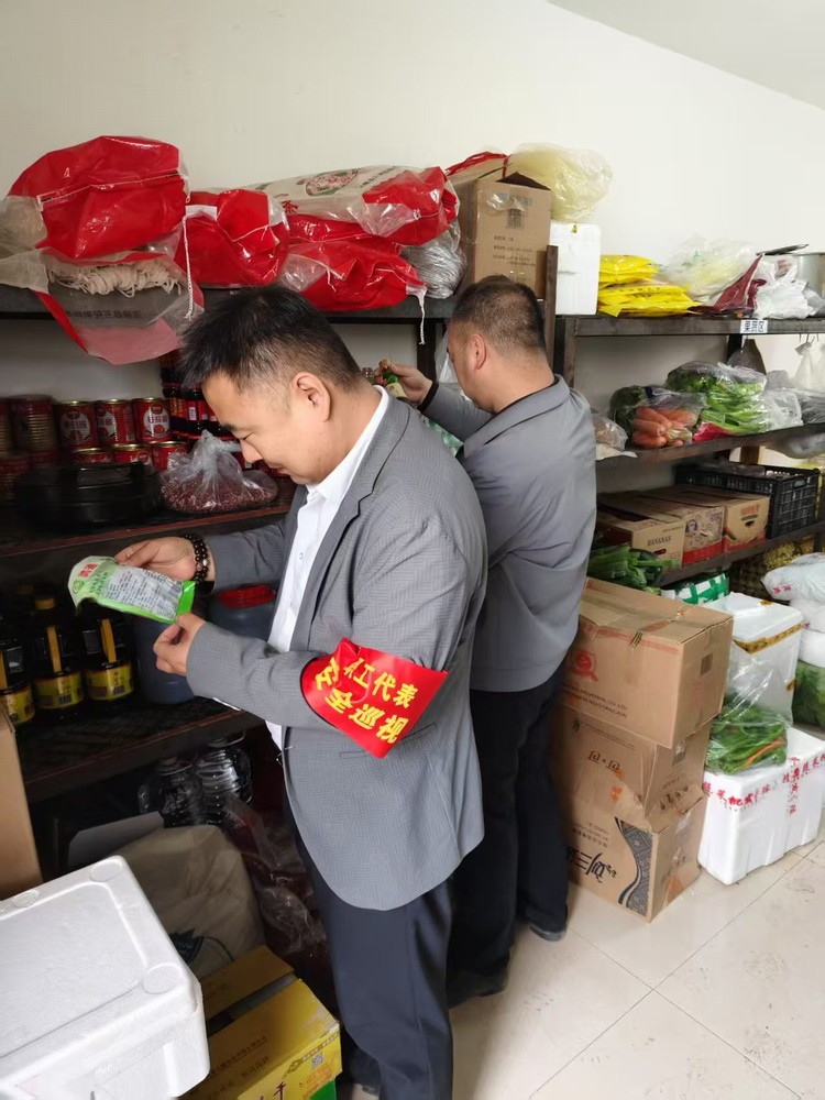 陜煤建設煤礦運營服務分公司：“紅袖章”守護安全防線