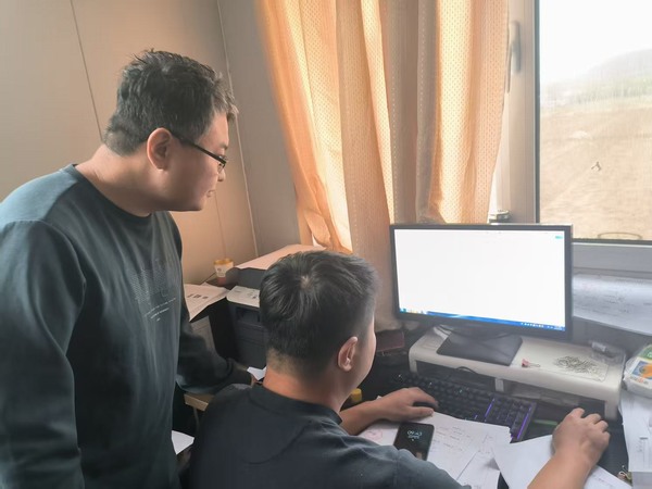 陜煤建設煤礦運營服務分公司:監(jiān)督的再監(jiān)督 ?壓緊壓實安全生產(chǎn)責任防線