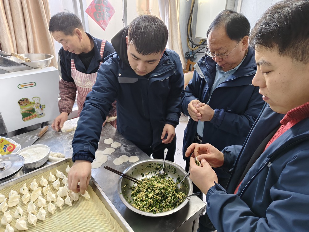 陜煤建設(shè)韓城分公司張家峁項(xiàng)目部：“三心工程”點(diǎn)亮職工幸福生活