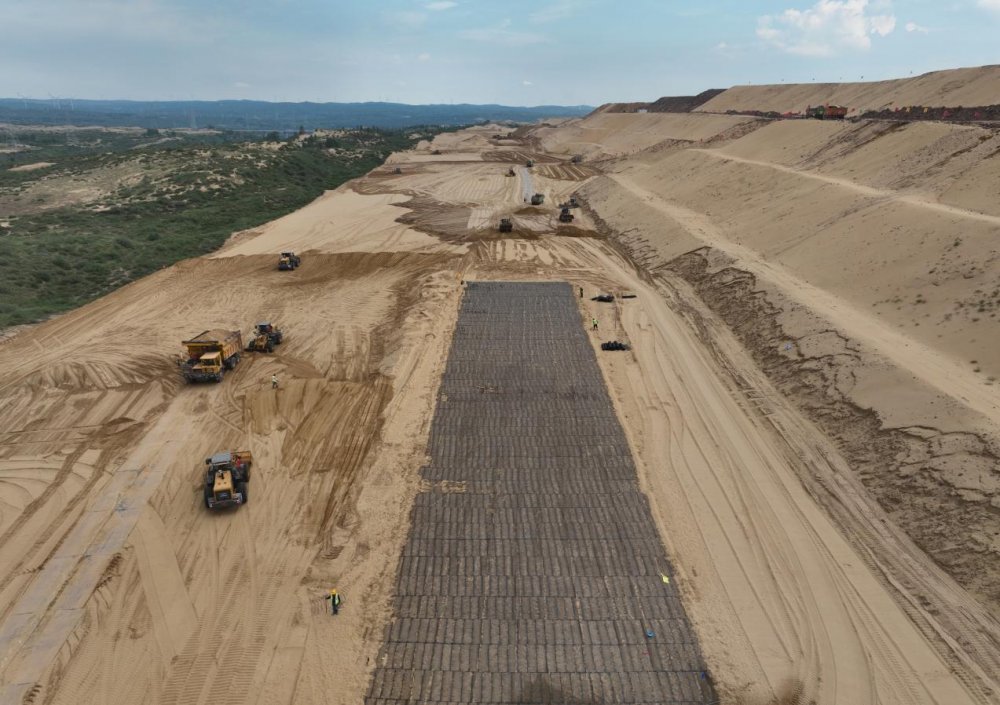 陜煤建設(shè)西北分公司:科技賦能提質(zhì)效,匠心筑造穩(wěn)邊坡